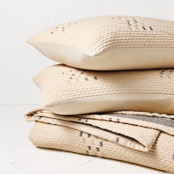 OPALHOUSE X JUNGALOW NWT guaze matelasse quilt & sham set -ivory -twin - Picture 2 of 8